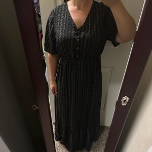 Black V-Neck Maxi Sundress